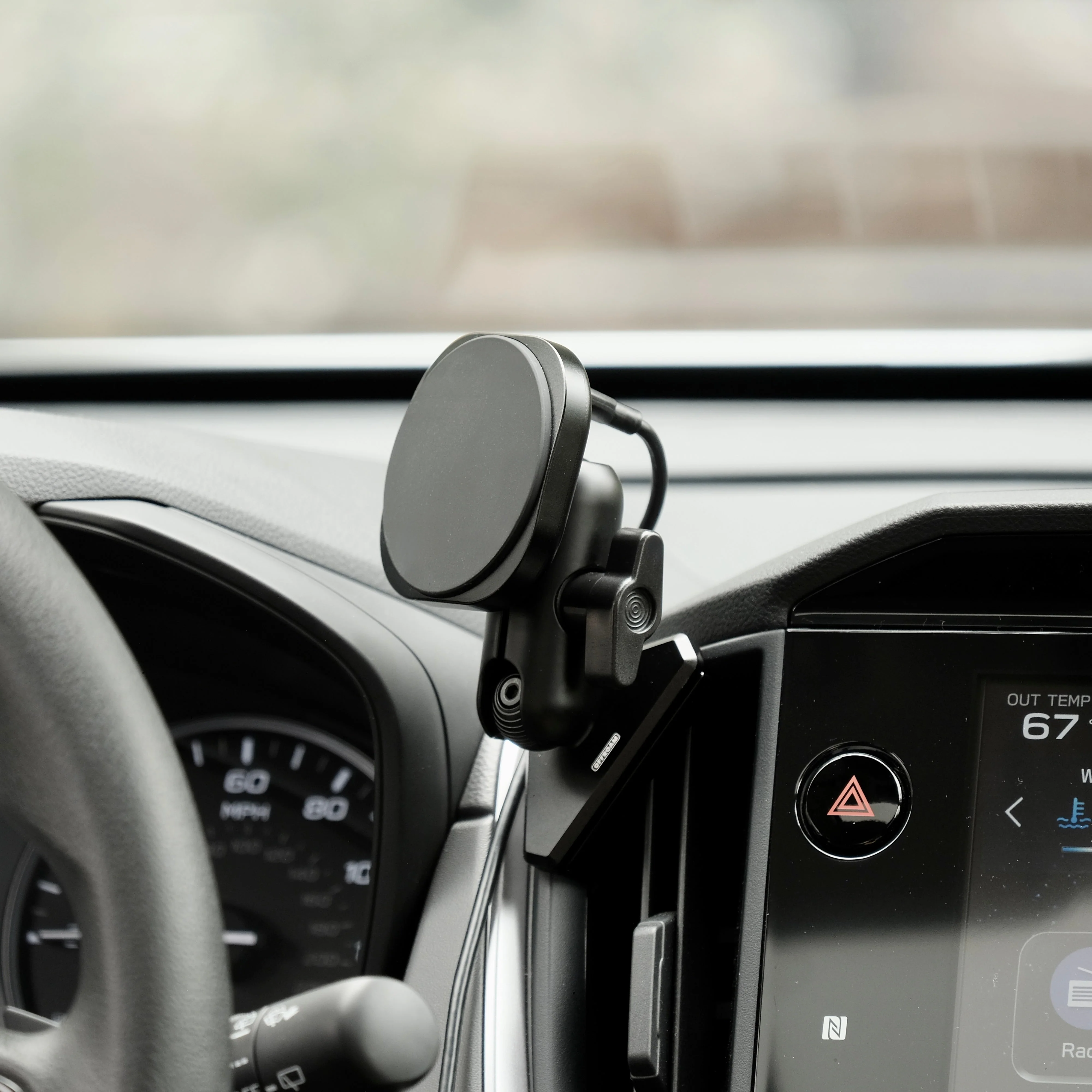 Offroam MagSafe-compatible Phone Mount - 2022+ Subaru WRX - Image 2