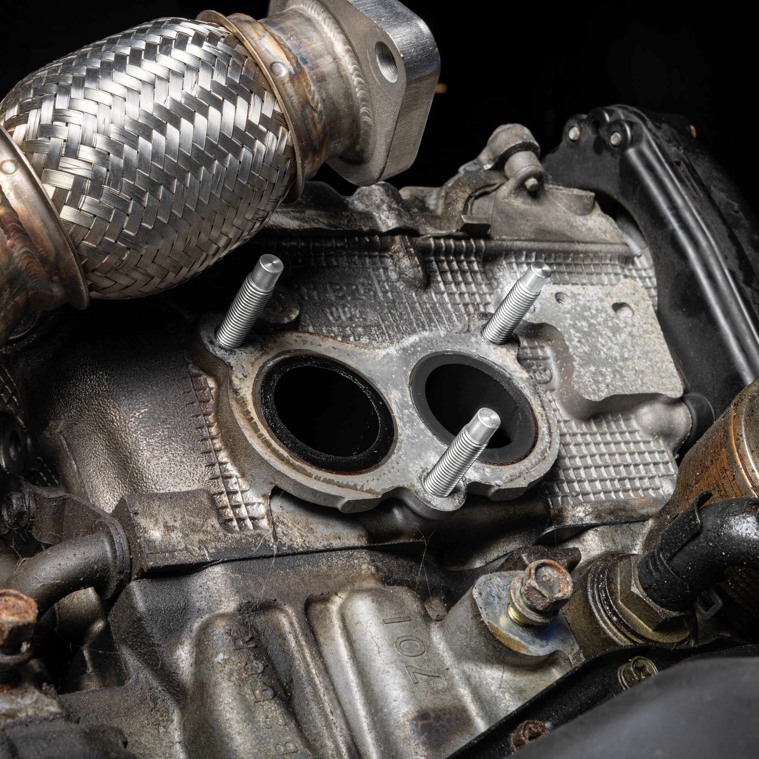 OVERTAKE Exhaust Manifold Hardware Kit - Subaru Models - Image 2